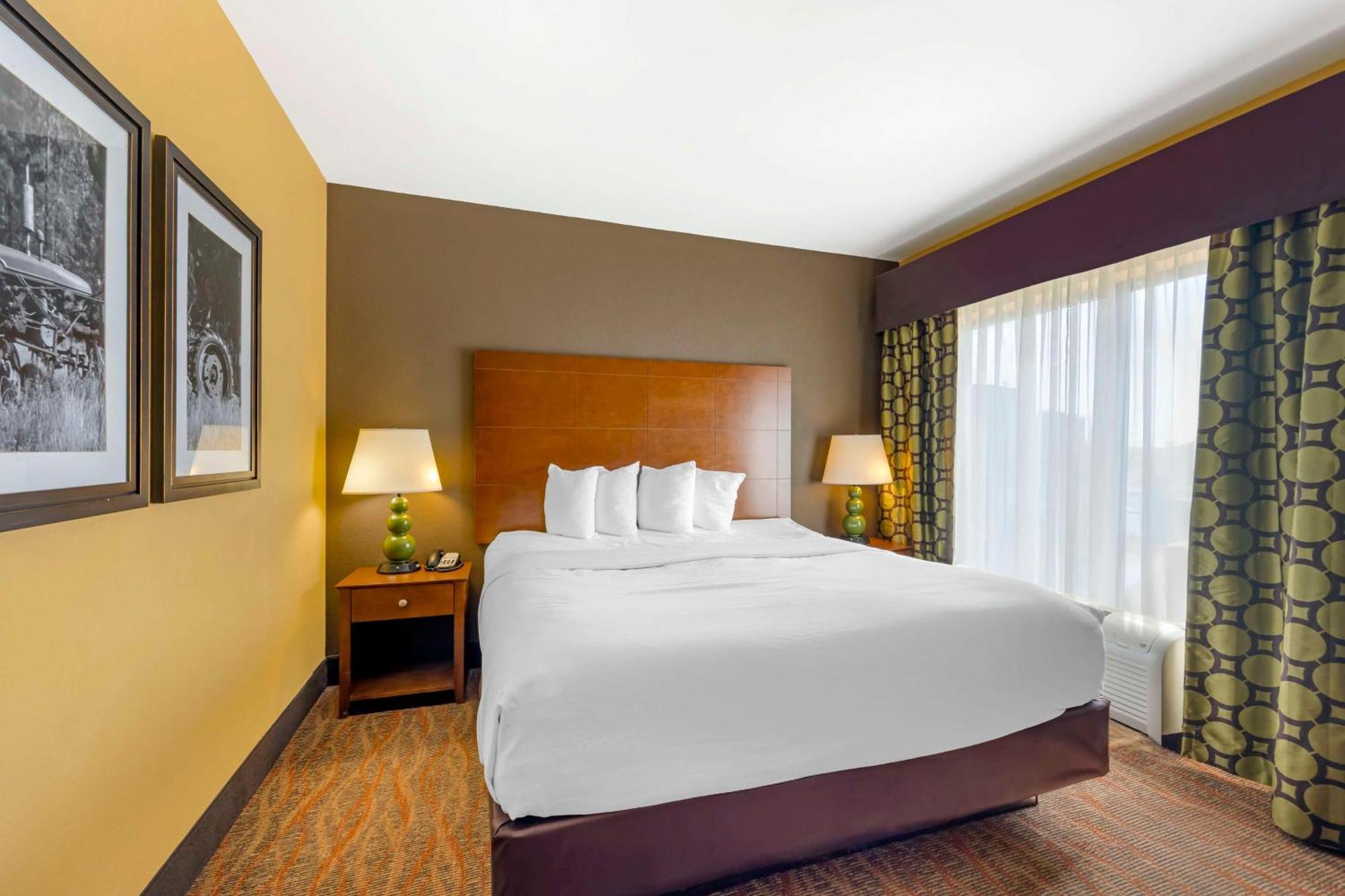Best Western Plus Tupelo Inn & Suites Eksteriør bilde